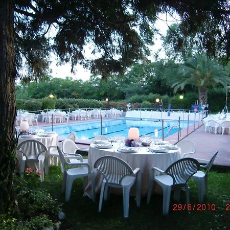 Hotel Garden Terni Exterior foto